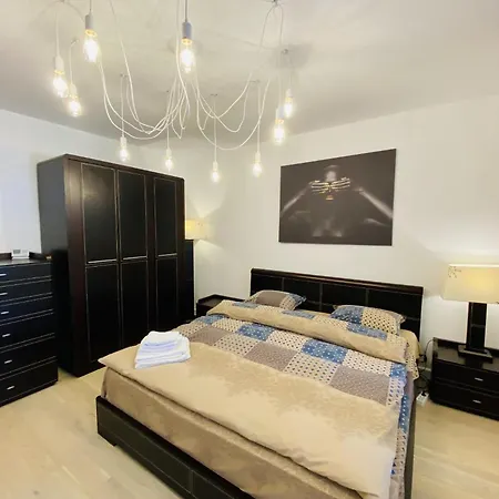 Deluxe Studio Close To The Afi Shopping City Брашов