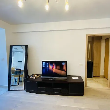 Deluxe Studio Close To The Afi Shopping City Апартаменти Брашов