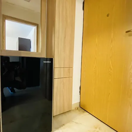 Deluxe Studio Close To The Afi Shopping City Брашов